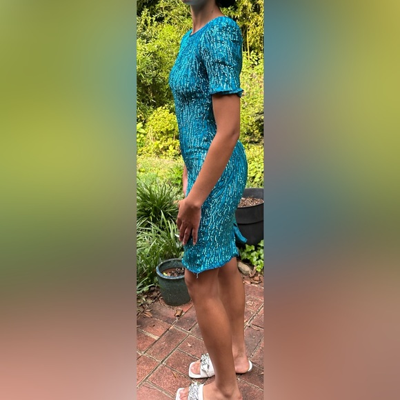 Stenay vintage blue sequin dress. Size 4, 100% silk with polyester lining. - Picture 2 of 16